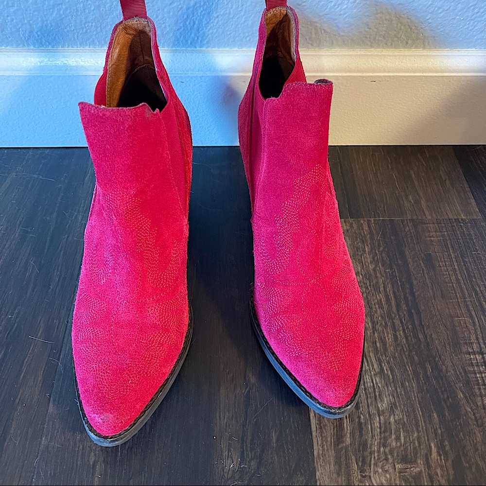 Jeffrey Campbell x Free People Red Western bootie. Size 7.
